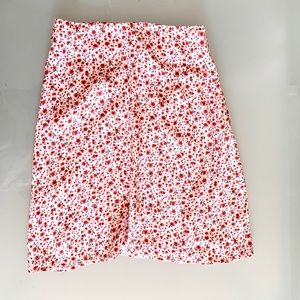 Cute Brandy Melville pencil flowy skirt